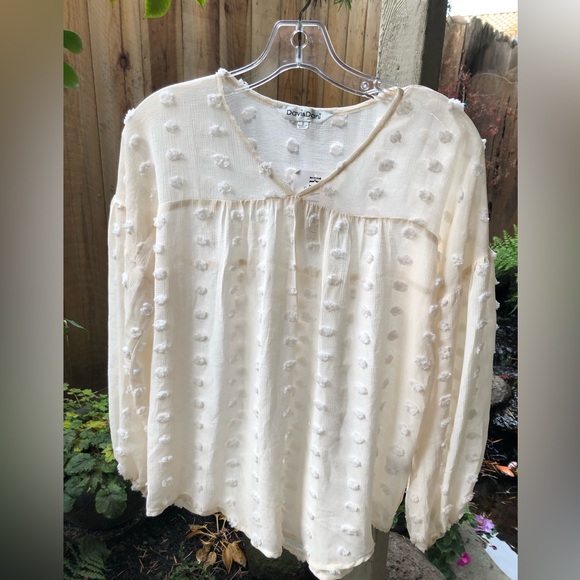 Davi & Dani Textured Dot Cinched Sleeve Blouse -NEW-Size Small - Picture 2 of 8